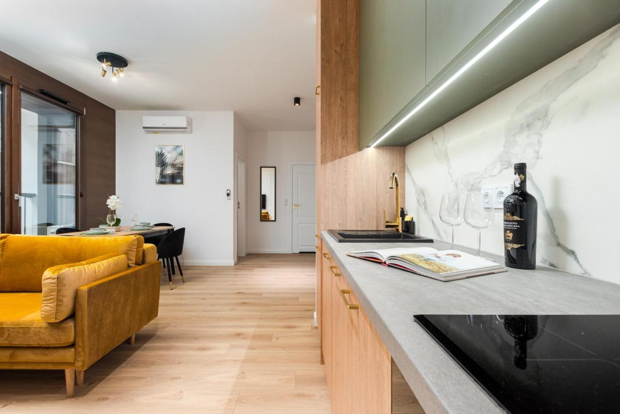 Bg Premium Apartments Browary Warszawskie Varsovie Extérieur photo